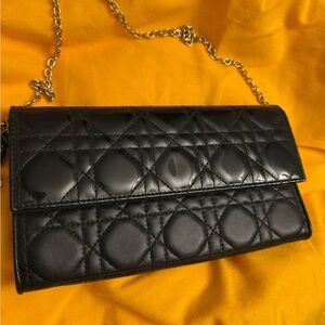 Dior wallet on chain